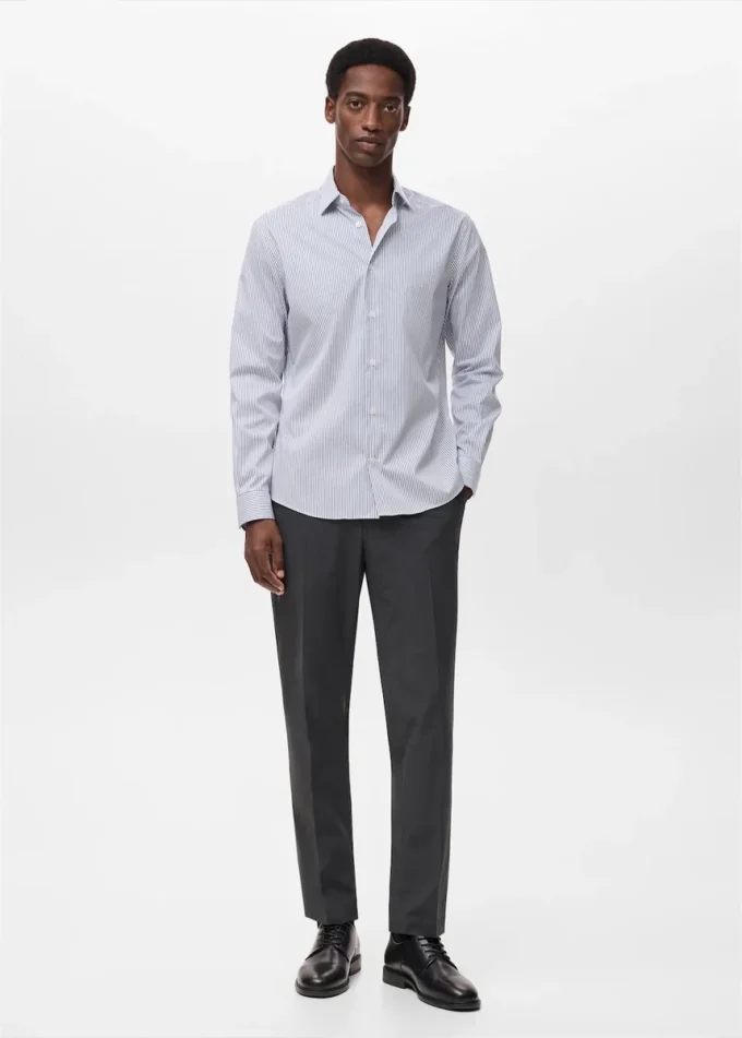 Chemise rayée en coton infroissable à coupe classique