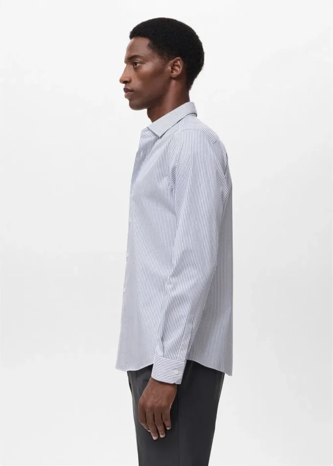Chemise rayée en coton infroissable à coupe classique