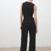 Combinaison à fines rayures avec ceinture Combinaison à fines rayures avec ceinture