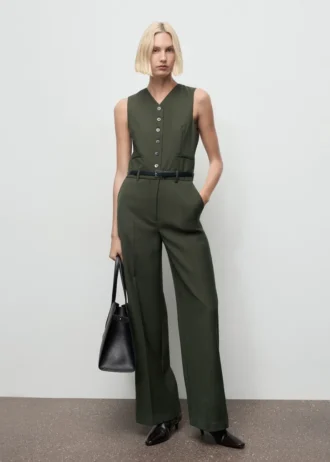 Combinaison style costume avec costume