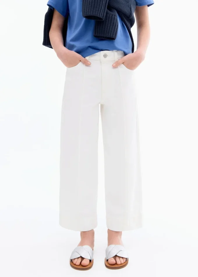 Culotte en jean avec détails de coutures Culotte en jean avec détails de coutures