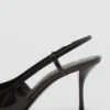 Escarpins en cuir verni avec détail anneau