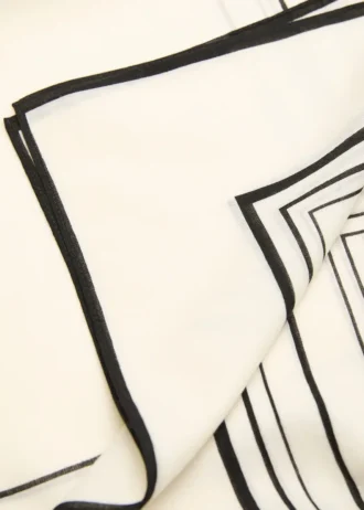 Foulard 100 % laine à imprimé géométrique
