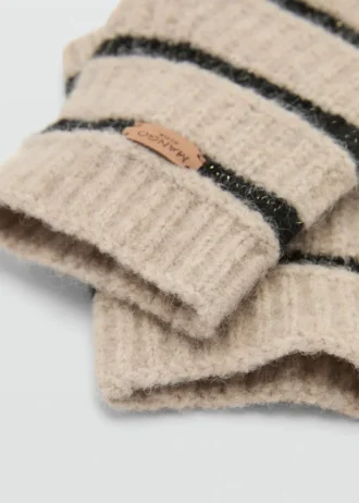 Gants en tricot rayé