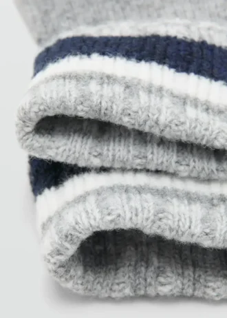 Gants en tricot rayé