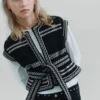 Gilet brodé avec ceinture