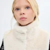Gilet cape effet fourrure Gilet cape effet fourrure
