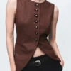 Gilet en laine mélangée avec boutons Gilet en laine mélangée avec boutons
