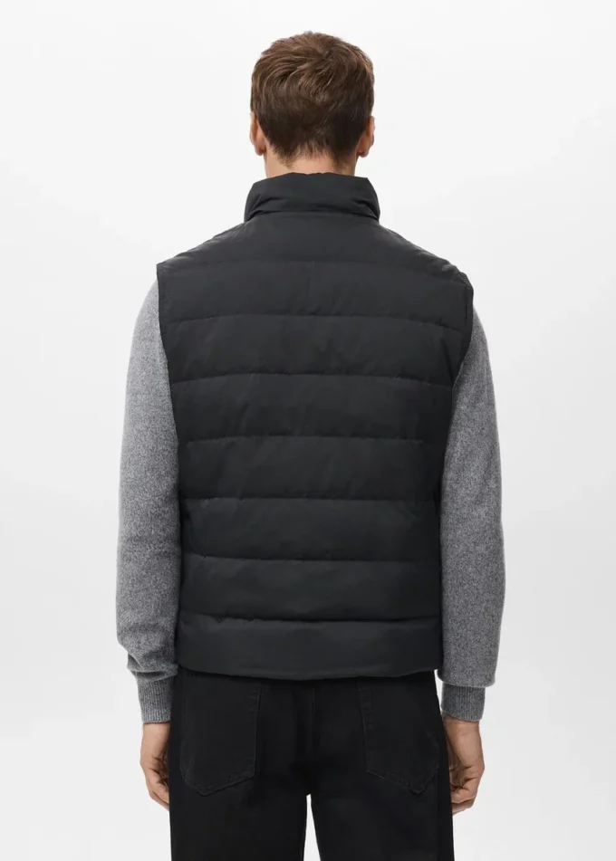 Gilet matelassé avec rembourrage en duvet et plumes