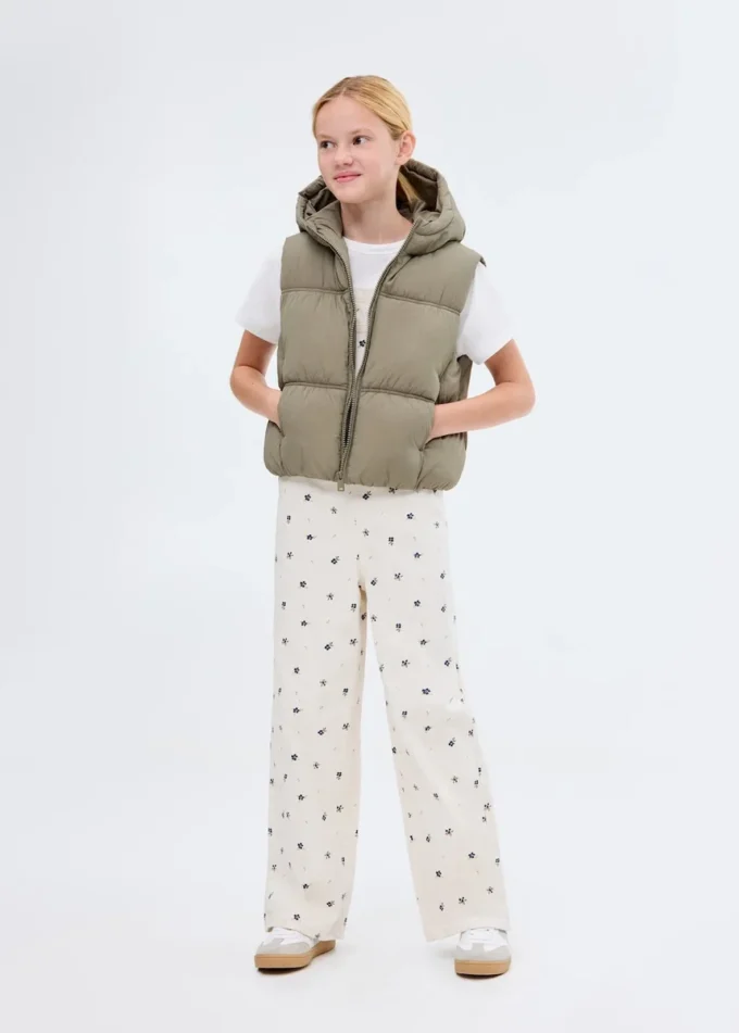 Gilet matelassé à capuche Gilet matelassé à capuche