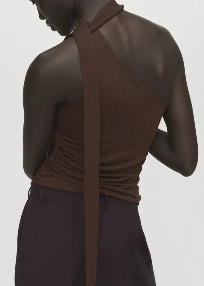 Haut asymétrique à foulard Haut asymétrique à foulard