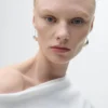 Haut en coton avec encolure asymétrique
