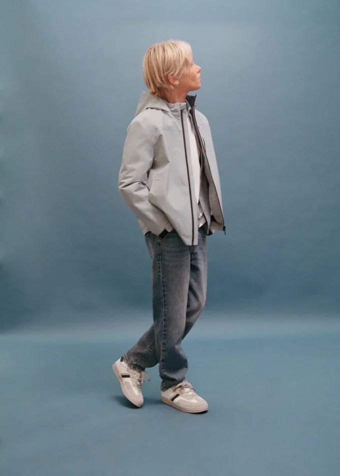 Manteau imperméable à capuche
