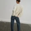 Jean droit taille moyenne Jean droit taille moyenne