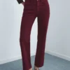 Jean droit taille moyenne Matilda Jean droit taille moyenne Matilda