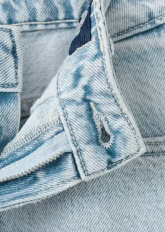 Jean à jambes larges avec poches en forme de cœur
