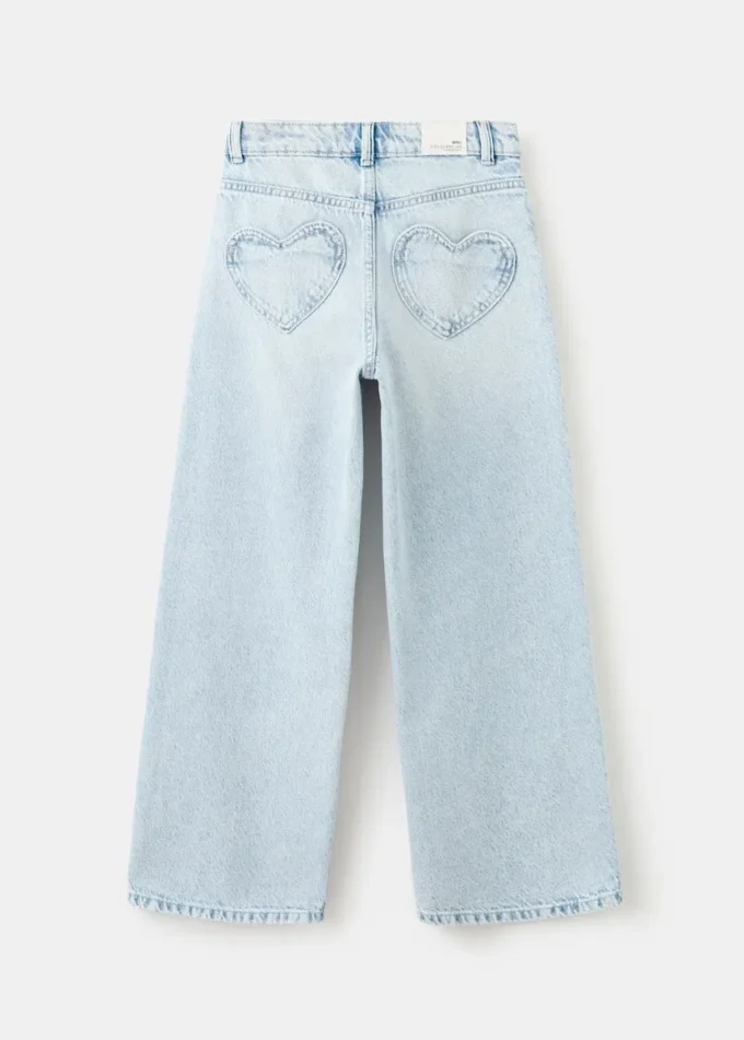 Jean à jambes larges avec poches en forme de cœur