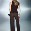Jean à jambes larges avec strass Jean à jambes larges avec strass