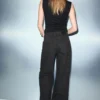 Jean à jambes larges avec strass Jean à jambes larges avec strass