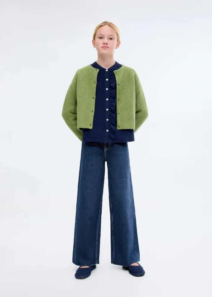 Jean à jambes larges et ourlet effiloché