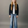 Jean à jambes larges et ourlet effiloché