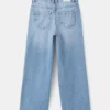 Jean à jambes larges et ourlet effiloché