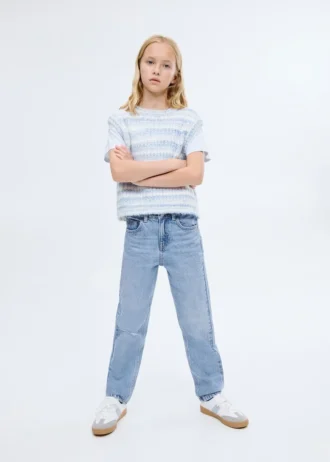 Jean mom fit à déchirures décoratives Jean mom fit à déchirures décoratives