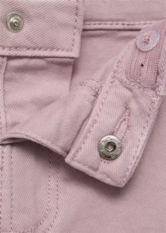 Jean sans coutures avec ourlet effiloché Jean sans coutures avec ourlet effiloché