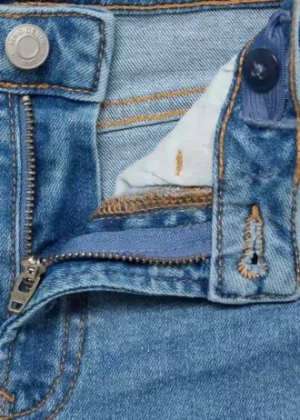 Jean skinny brodé d&rsquo;étoiles