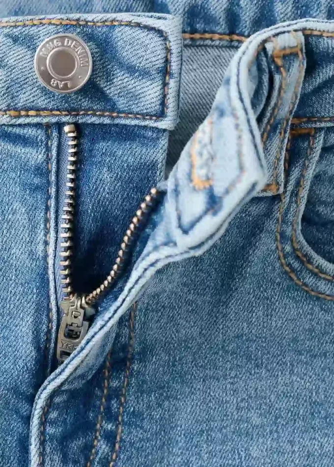 Jean slim taille moyenne Jean slim taille moyenne