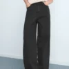 Jean taille mi-haute à jambes larges Jean taille mi-haute à jambes larges