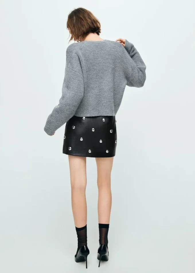 Jupe en simili cuir cloutée Jupe en simili cuir cloutée