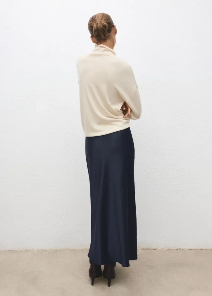Jupe longue en satin Jupe longue en satin