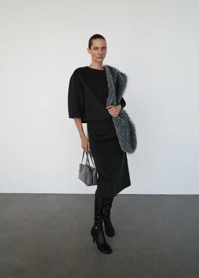 Jupe midi en laine avec fente Jupe midi en laine avec fente
