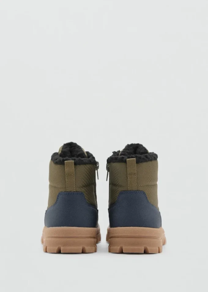 Lacets de chaussures de montagne