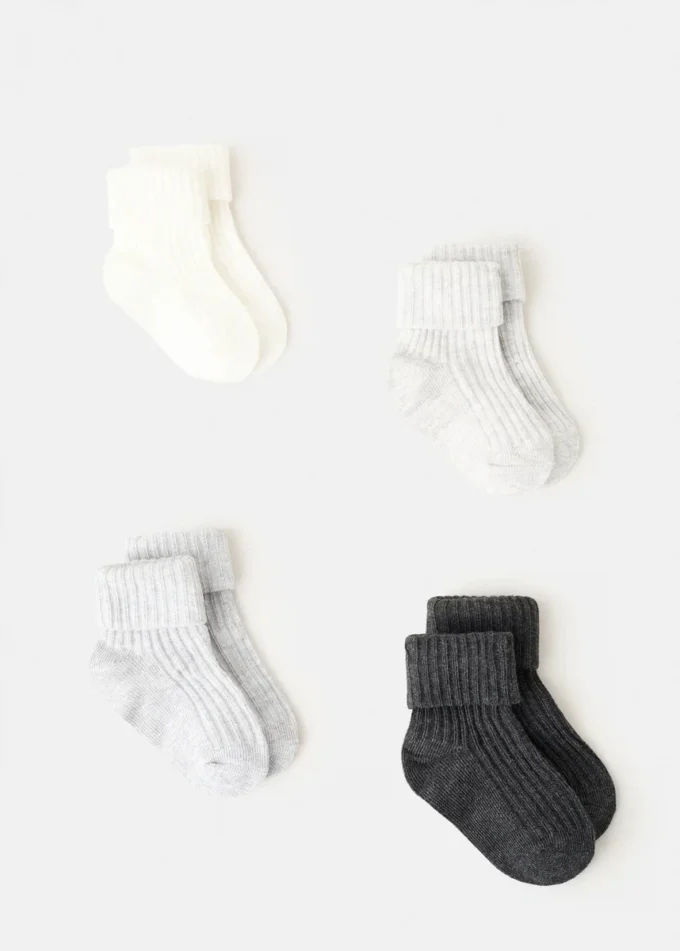 Lot de 4 chaussettes côtelées