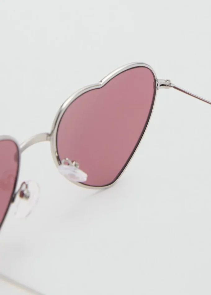 Lunettes de soleil en forme de cœur Lunettes de soleil en forme de cœur
