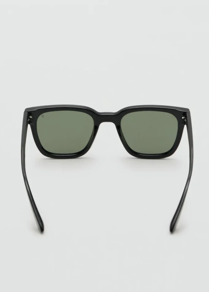Lunettes de soleil à monture rectangulaire