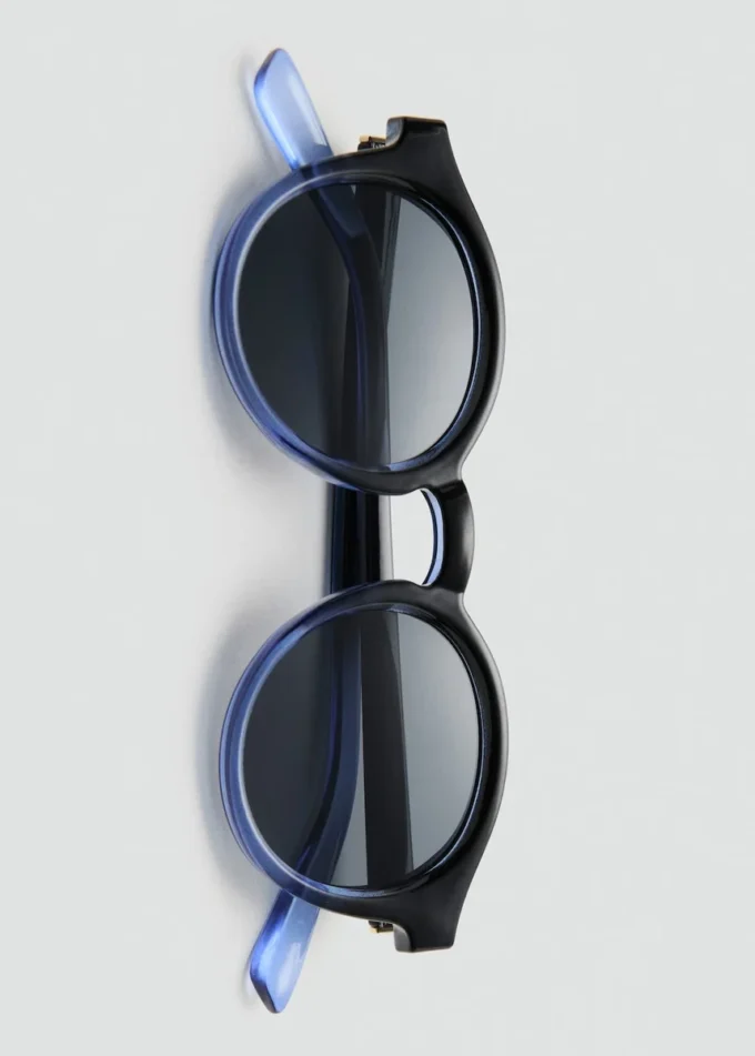 Lunettes de soleil à monture semi-transparente