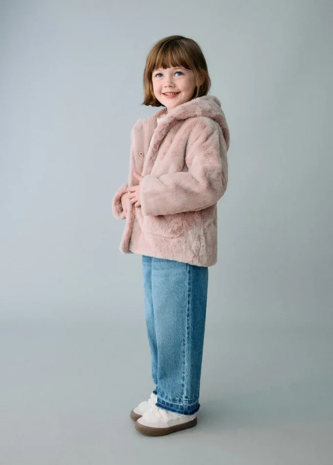 Manteau à capuche effet fourrure