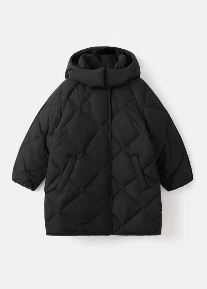 Manteau à capuche en plumes