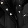 Manteau à capuche en plumes