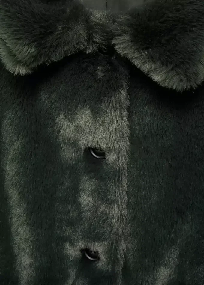 Manteau en fausse fourrure
