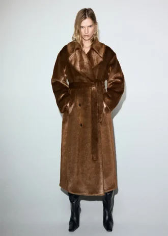 Manteau en fausse fourrure avec ceinture Manteau en fausse fourrure avec ceinture