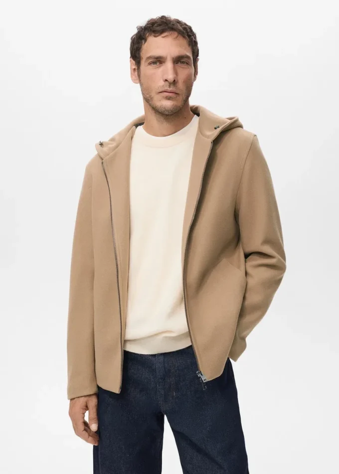 Manteau en laine avec capuche