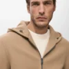 Manteau en laine avec capuche