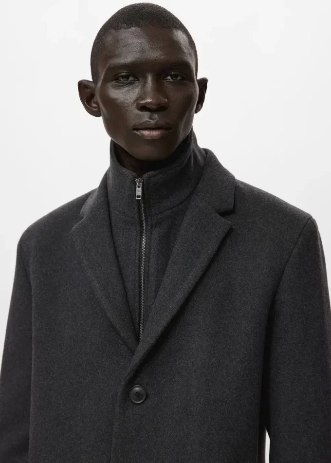 Manteau en laine avec col intérieur amovible Manteau en laine avec col intérieur amovible