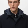Manteau en laine à capuche amovible Manteau en laine à capuche amovible