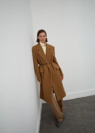 Manteau en laine à revers