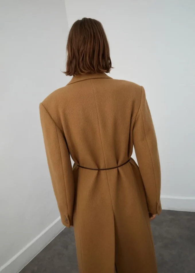 Manteau en laine à revers